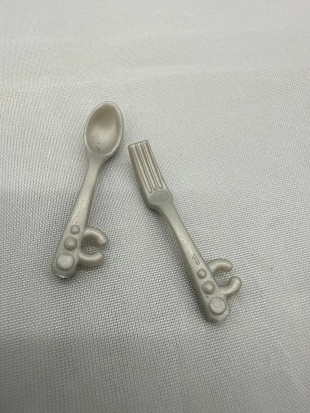 Mattel Barbie Silver Replacement Utensils Fork Spoon Clip Arm Doll Accessory